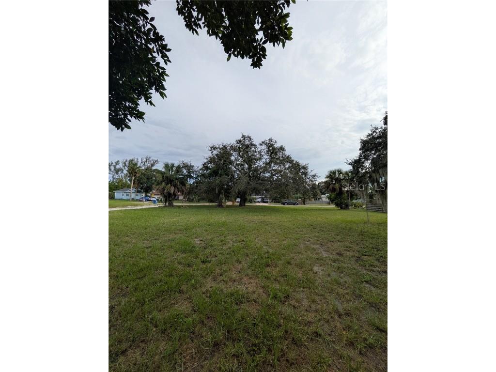 731 36th Avenue S Saint Petersburg FL 33705 TB8426499 image7