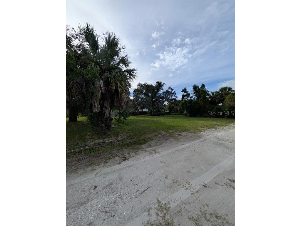 731 36th Avenue S Saint Petersburg FL 33705 TB8426499 image9