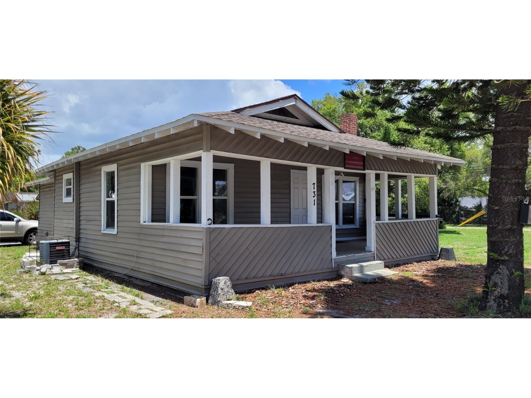 731 37th Street S Saint Petersburg FL 33711 A4574398 image1