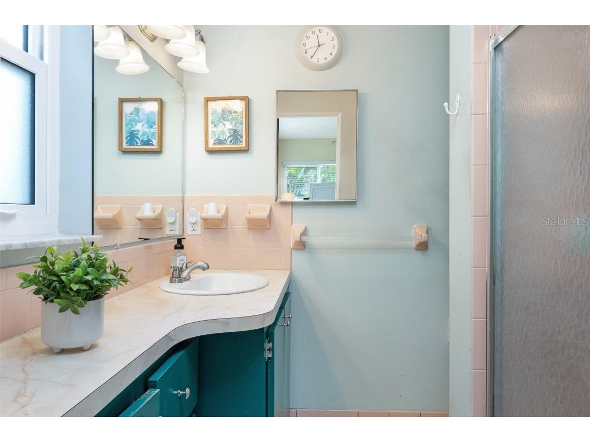 731 44th Avenue NE Saint Petersburg FL 33703 TB8366957 image17