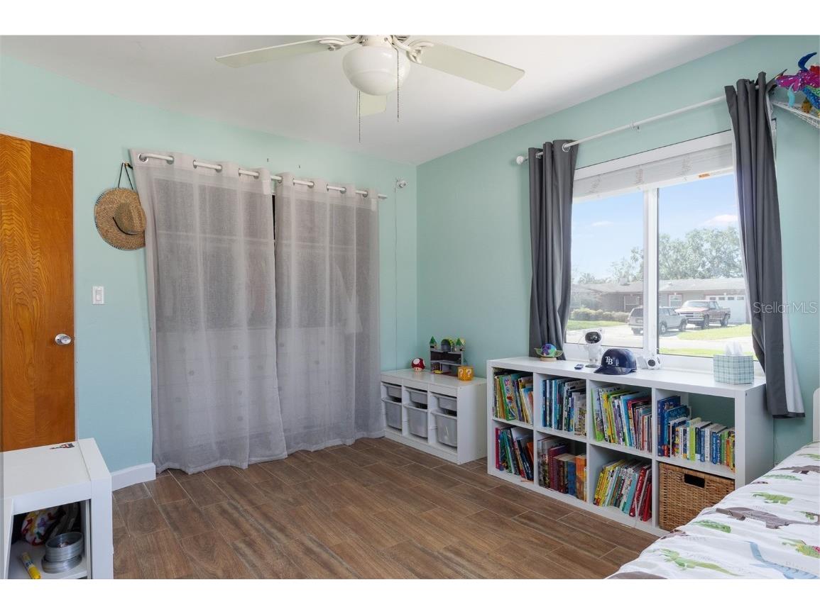 731 44th Avenue NE Saint Petersburg FL 33703 TB8366957 image18