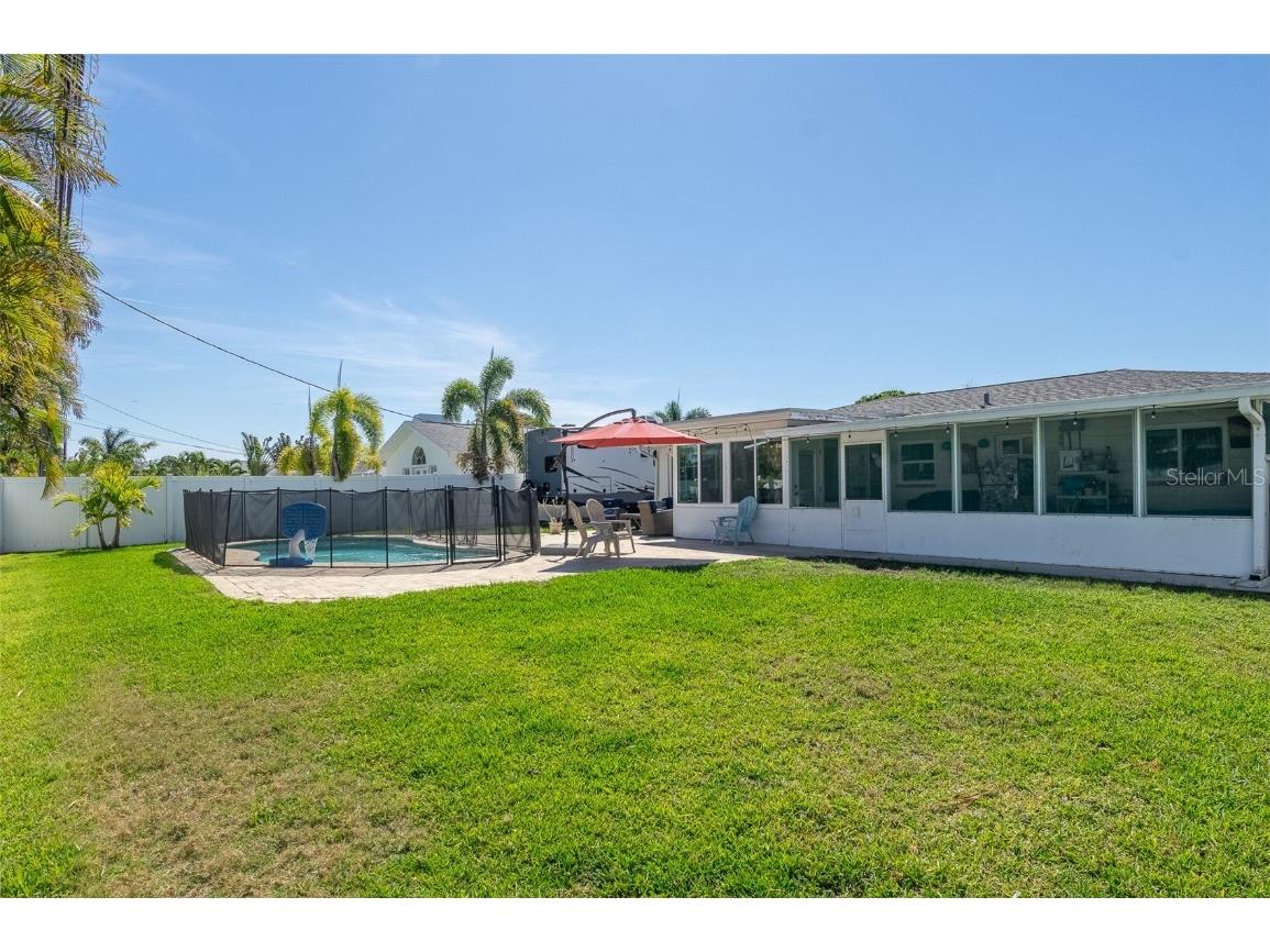 731 44th Avenue NE Saint Petersburg FL 33703 TB8366957 image26