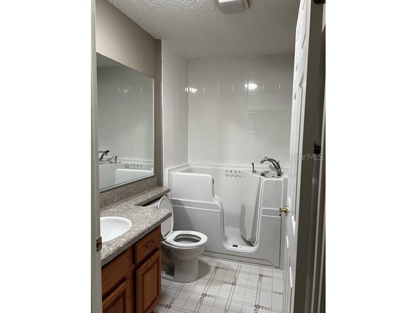 731 Agua Way Lady Lake FL 32159 G5106186 image2