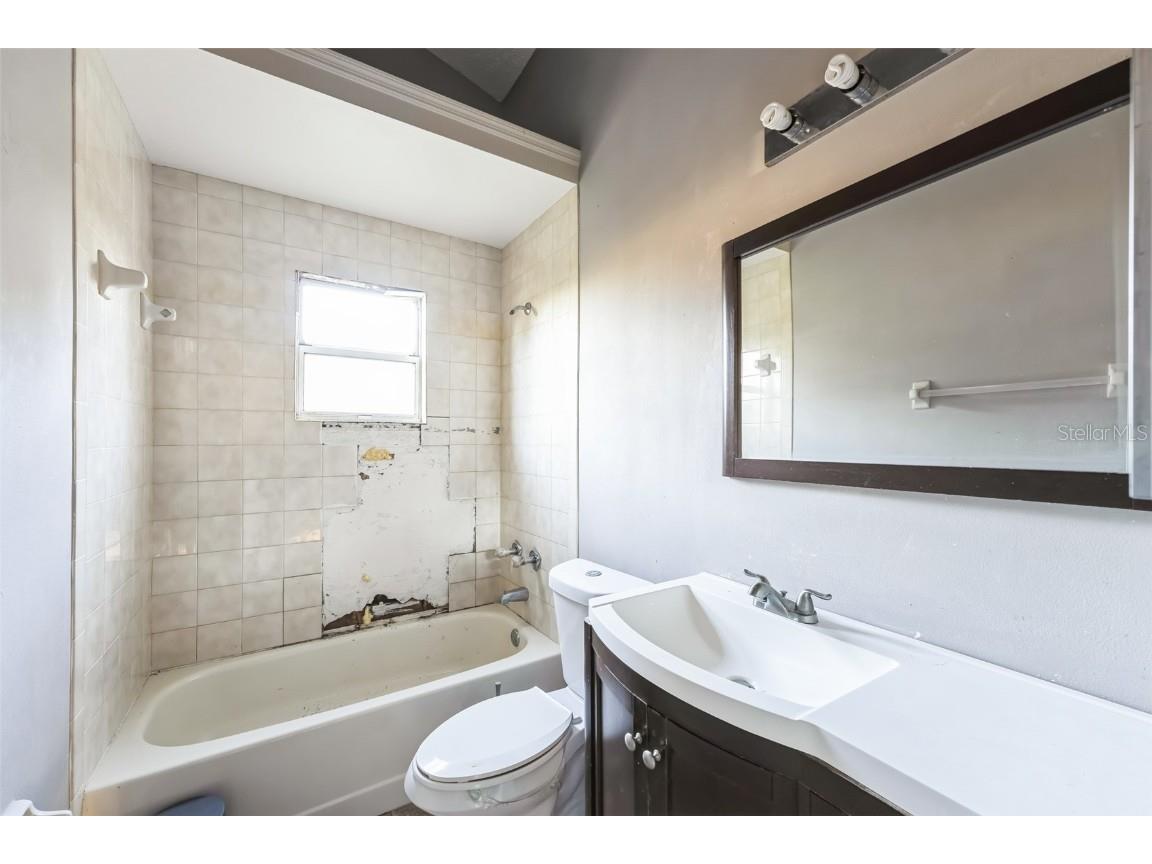 731 Delano Avenue NW Palm Bay FL 32907 O6264637 image12