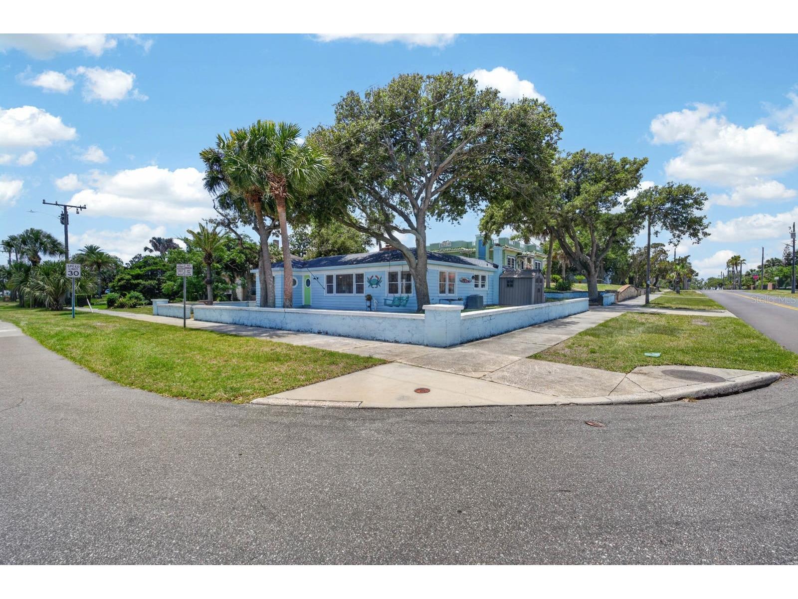 731 N Oleander Avenue Daytona Beach FL 32118 FC318653 image34