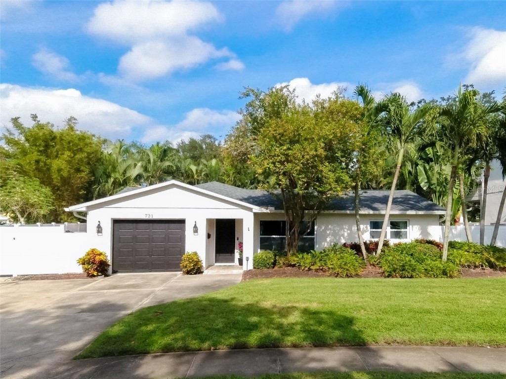 731 NE Alda Way NE Saint Petersburg FL 33704 U8221878 image1