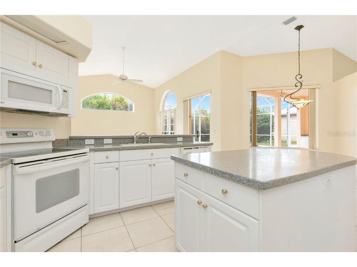 731 Waterside Court Tarpon Springs FL 34689 TB8445094 image18