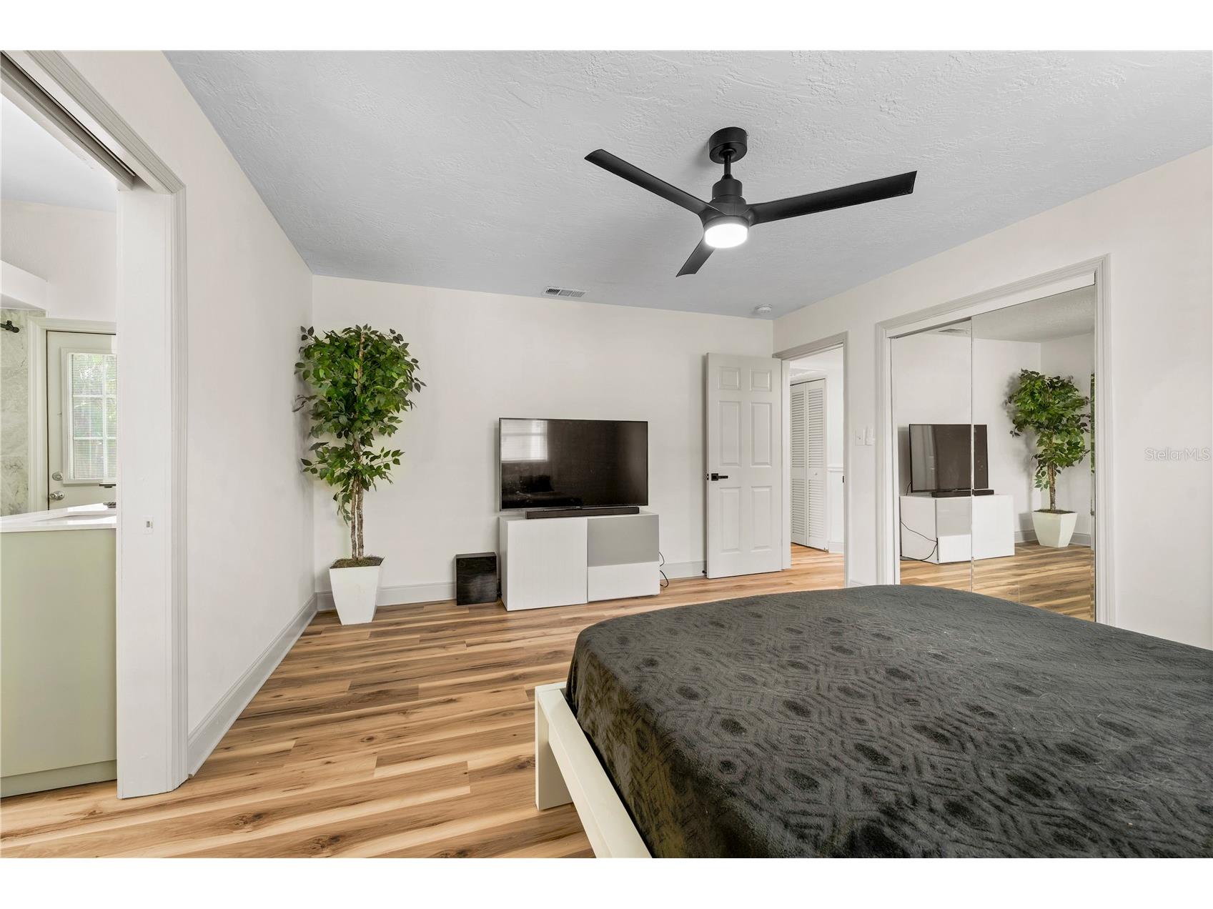 7310 11th Avenue N Saint Petersburg FL 33710 TB8490160 image17