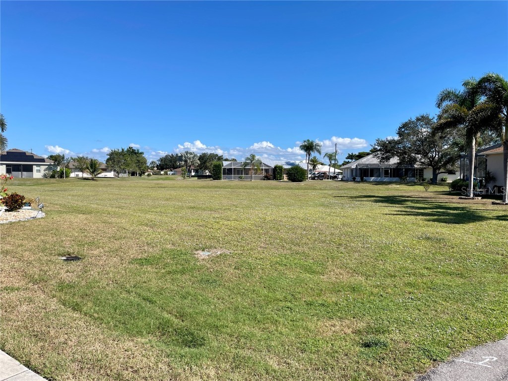 7310 Satsuma Drive Punta Gorda FL 33955 C7517474 image4