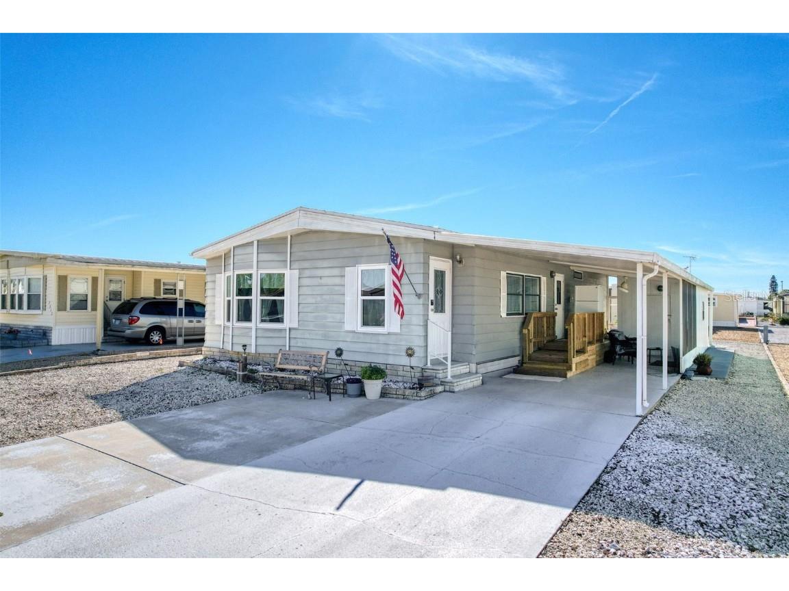 7310 Stillwater Drive Hudson FL 34667 W7880609 image1