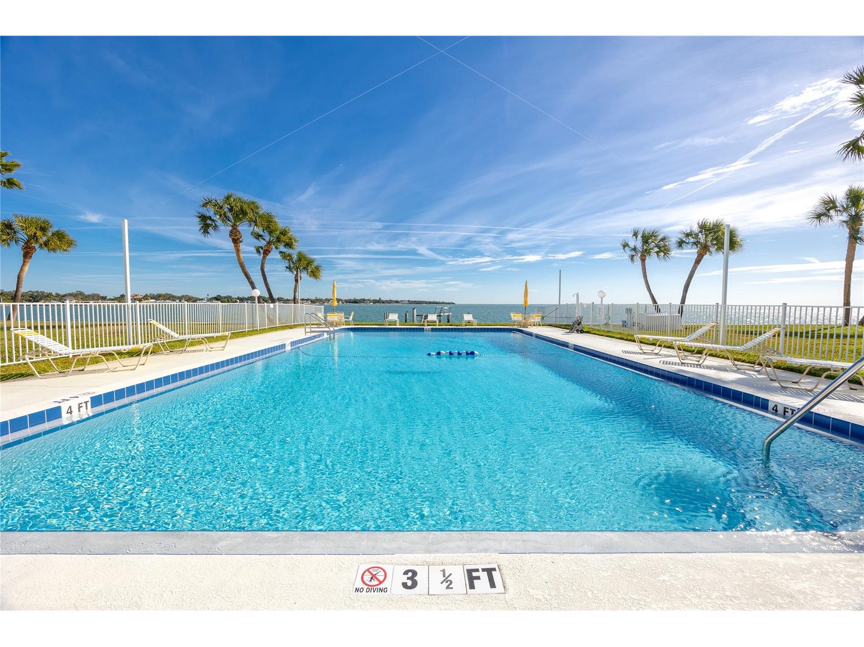 7310 Sunshine Skyway Lane S #116 Saint Petersburg FL 33711 - TAMPA BAY TB8469851 image47