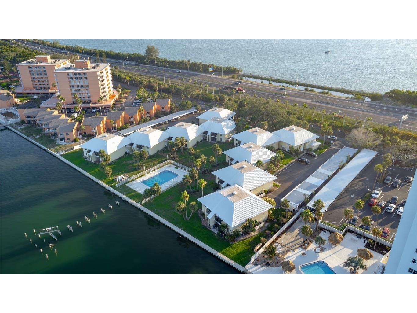 7310 Sunshine Skyway Lane S #213 Saint Petersburg FL 33711 TB8402911 image1