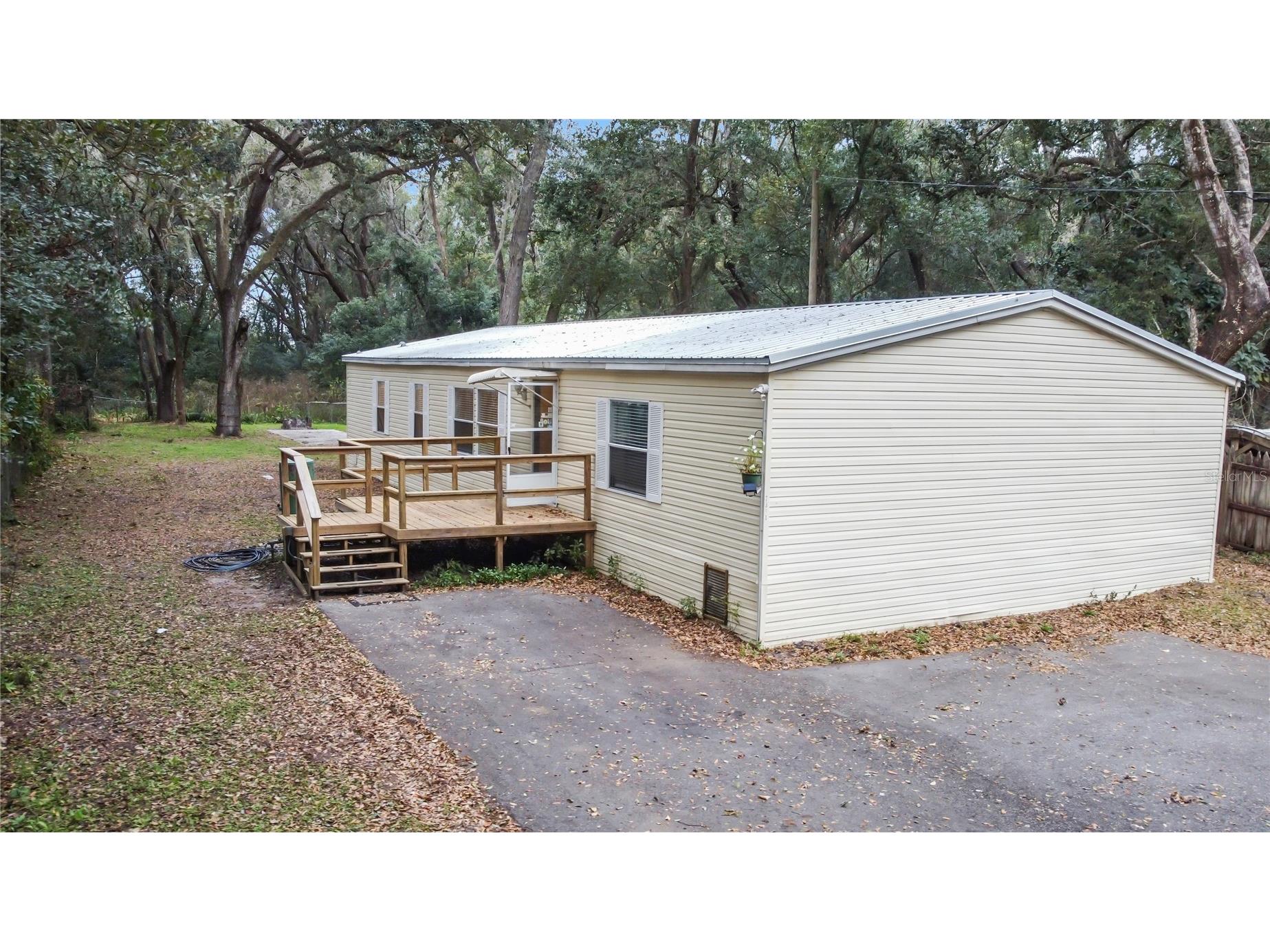 7311 20 Th Street Zephyrhills FL 33542 TB8474044 image1