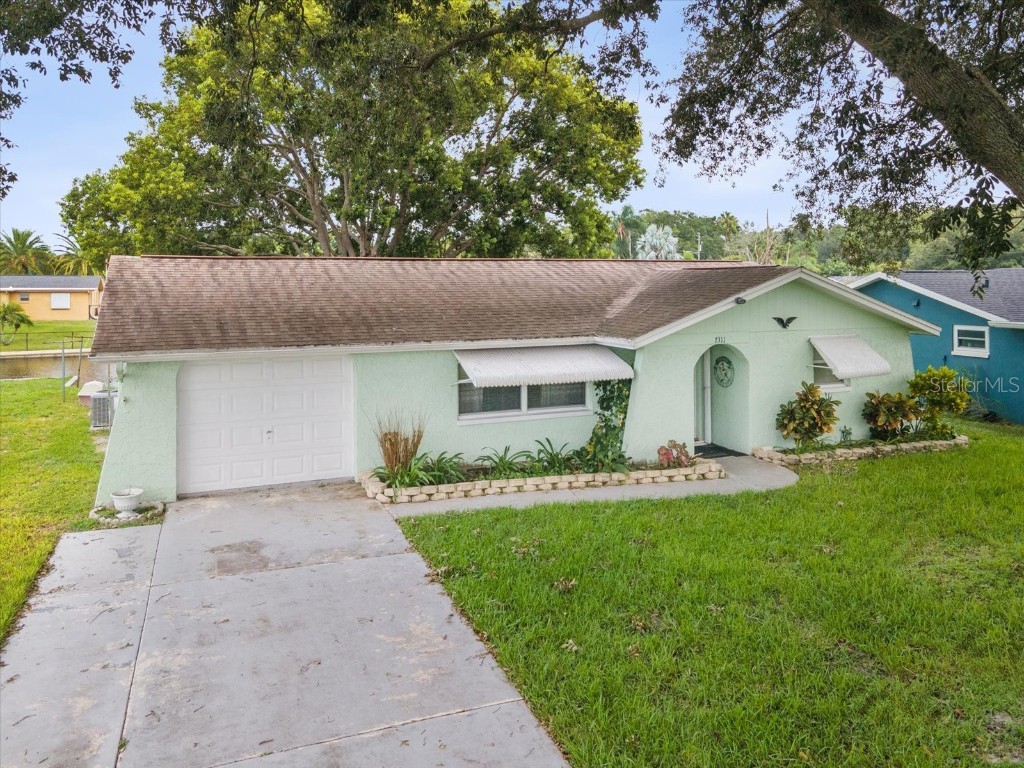 7311 Calder Drive New Port Richey FL 34653 W7867288 image1