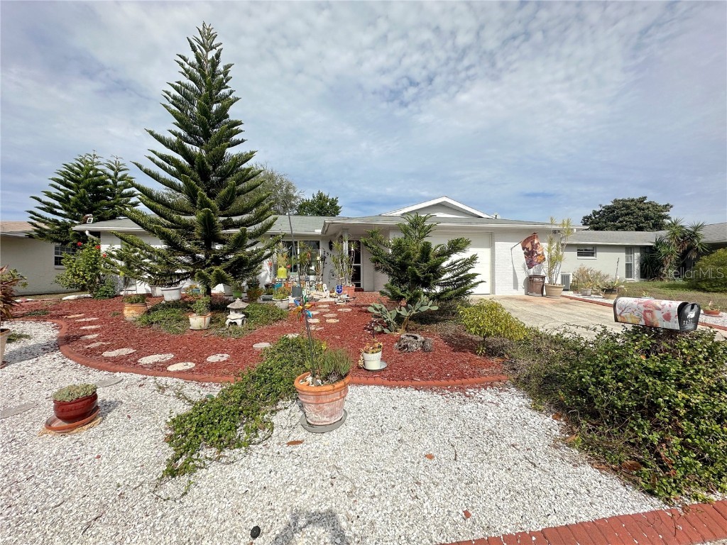 7311 San Carlos Drive Port Richey FL 34668 W7860278 image1