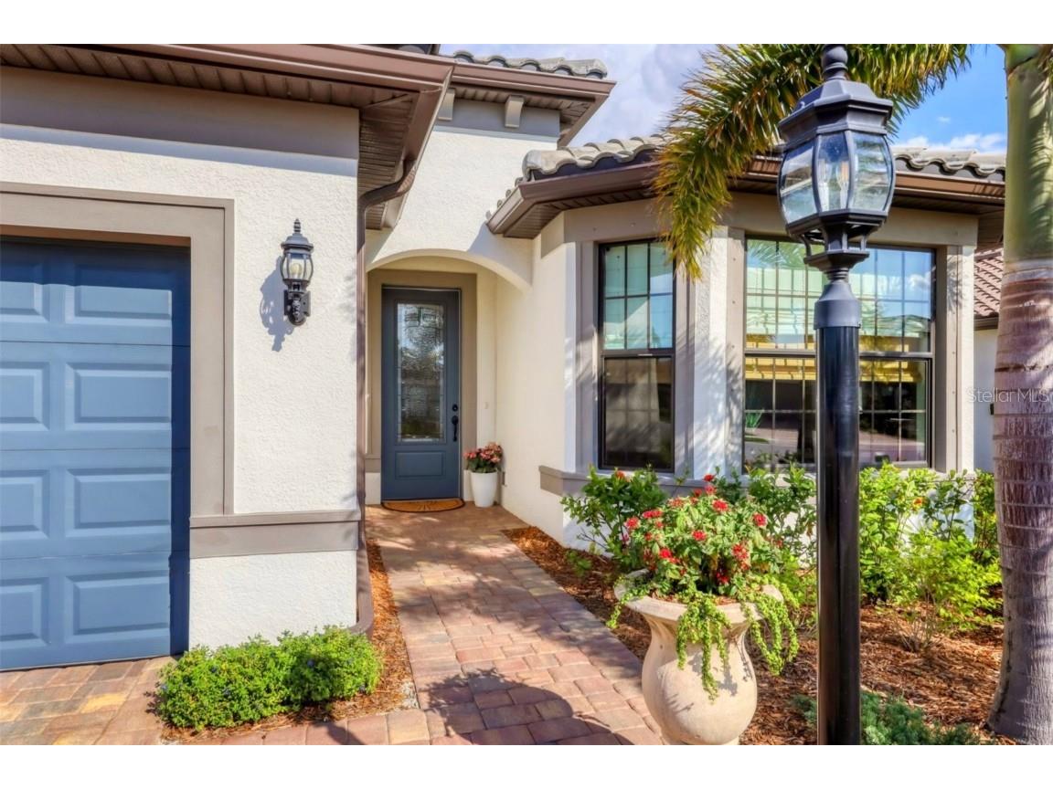 7311 Summerland Cove Bradenton FL 34202 A4640008 image1