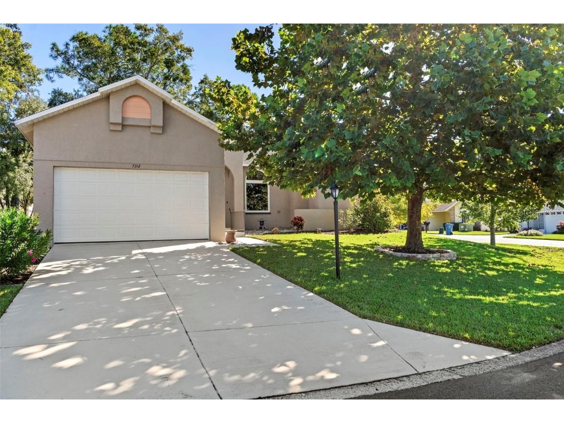 7312 Bottle Brush Drive Spring Hill FL 34606 W7880583 image1