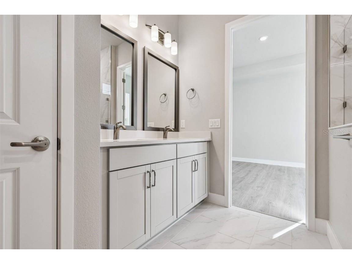 7312 Donnybrook Lane Sarasota FL 34240 TB8454640 image23