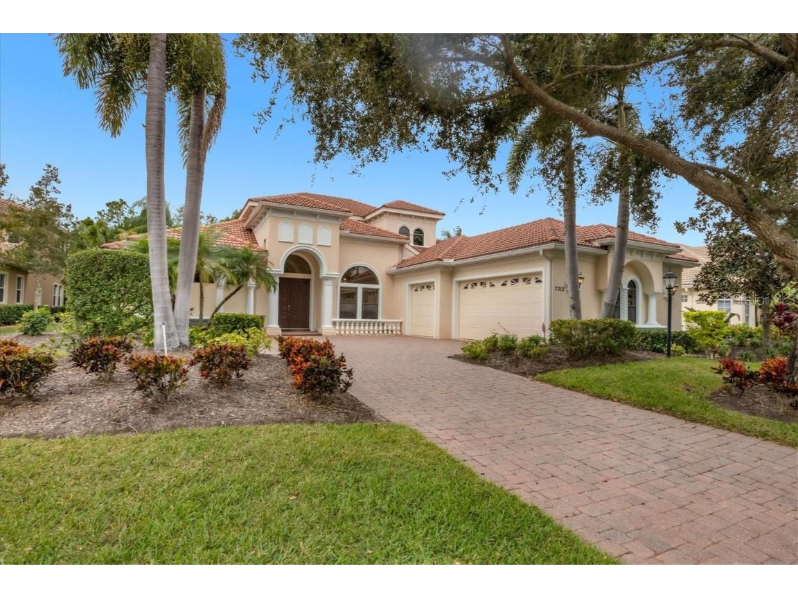 7312 E Desert Ridge Glen Lakewood Ranch FL 34202 A4593035 image1