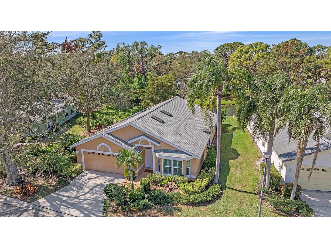 7312 Eleanor Circle Sarasota FL 34243 A4640961 image1