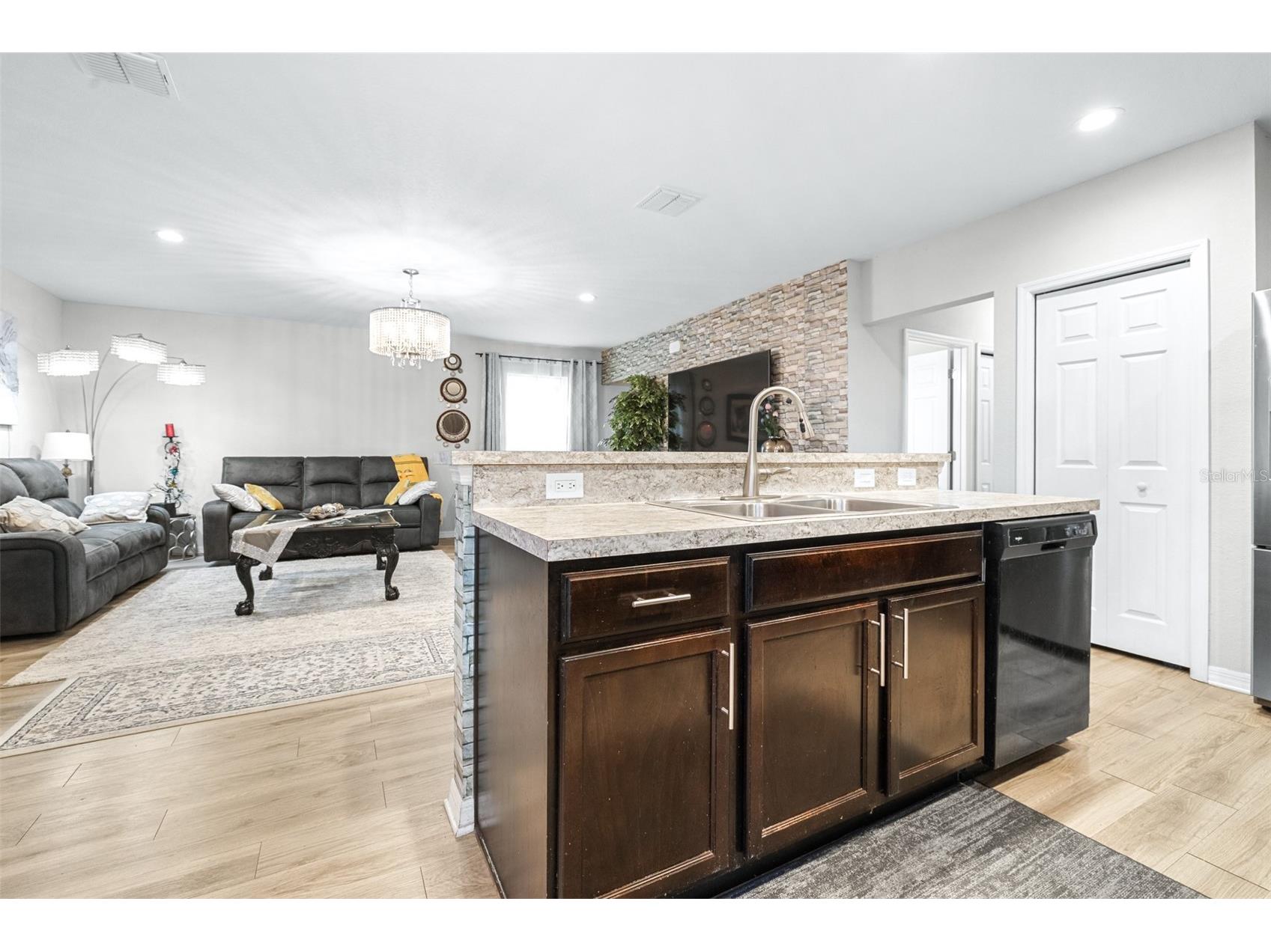 7312 Indigo Oasis Court Gibsonton FL 33534 TB8465481 image12