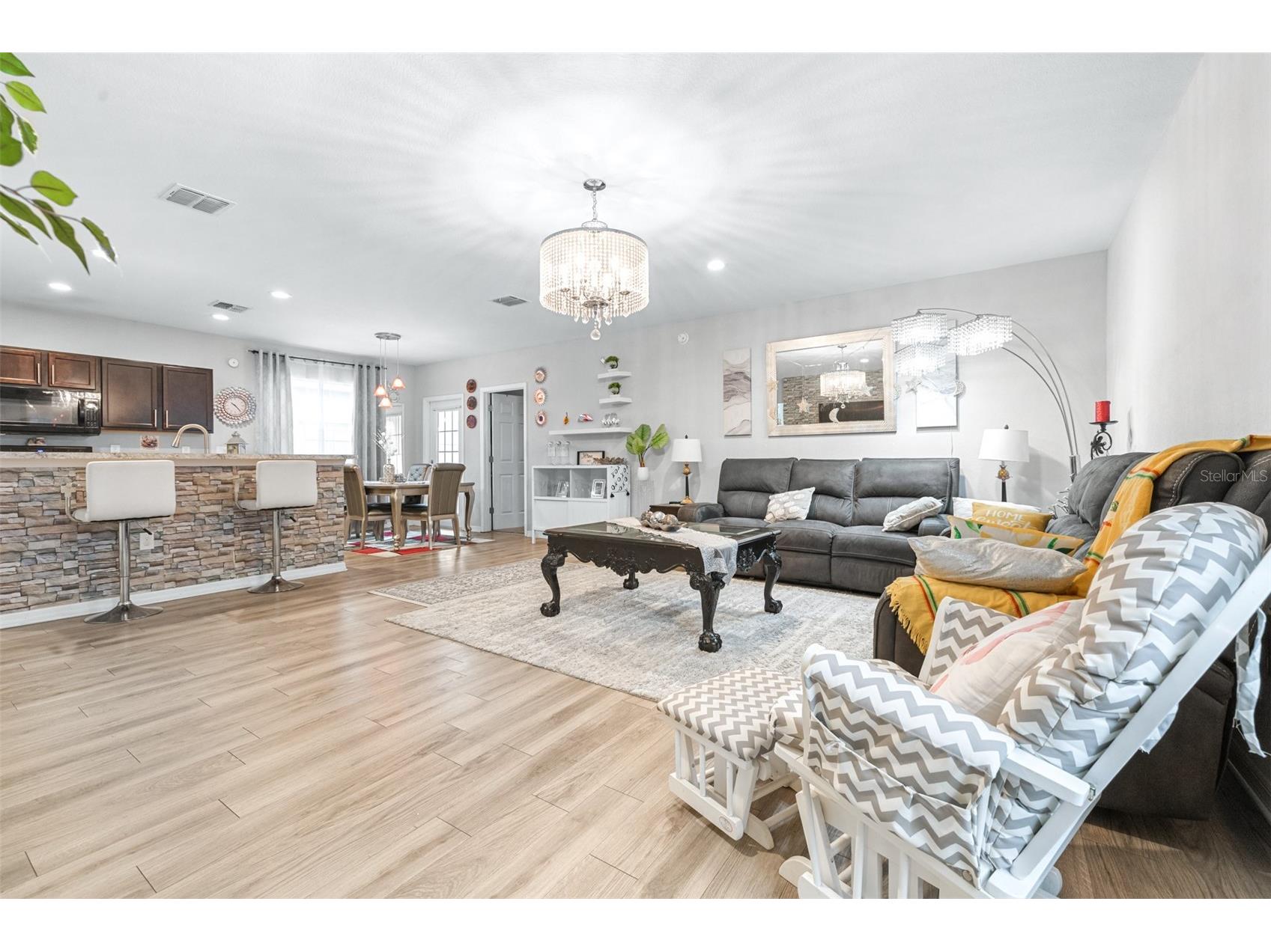 7312 Indigo Oasis Court Gibsonton FL 33534 TB8465481 image5