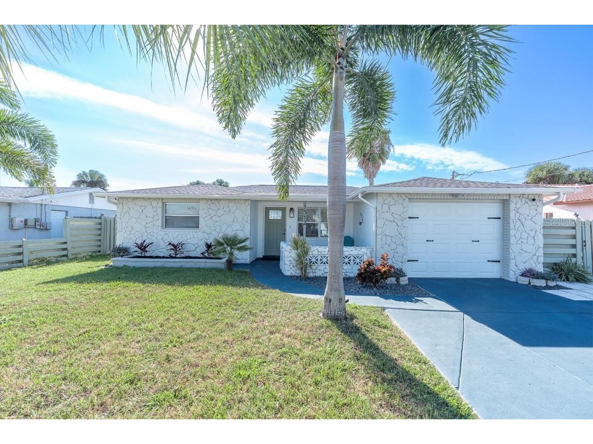 7312 Mako Drive Hudson FL 34667 W7881419 image1