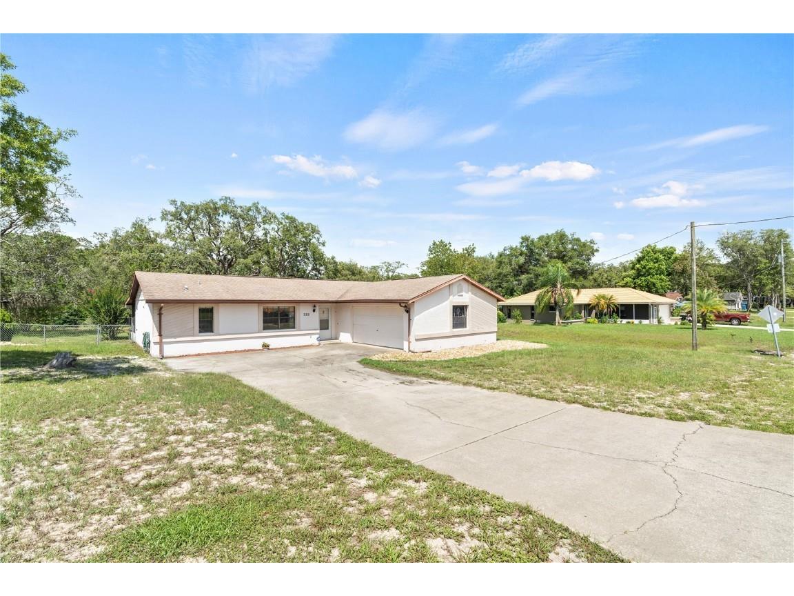 7313 Clearwater Drive Spring Hill FL 34606 W7856816 image1