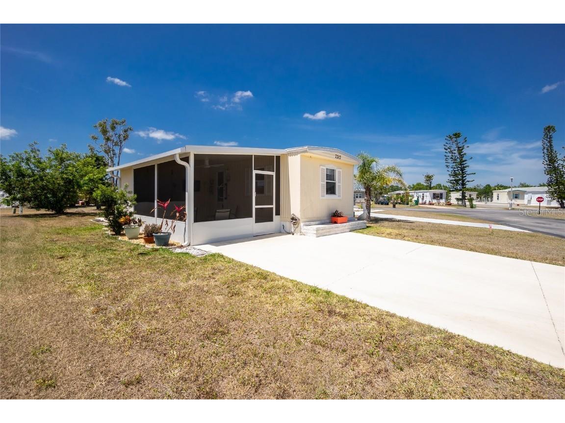 7313 Desant Lane Port Charlotte FL 33981 - BUTTERFORD WATERWAY C7509088 image2