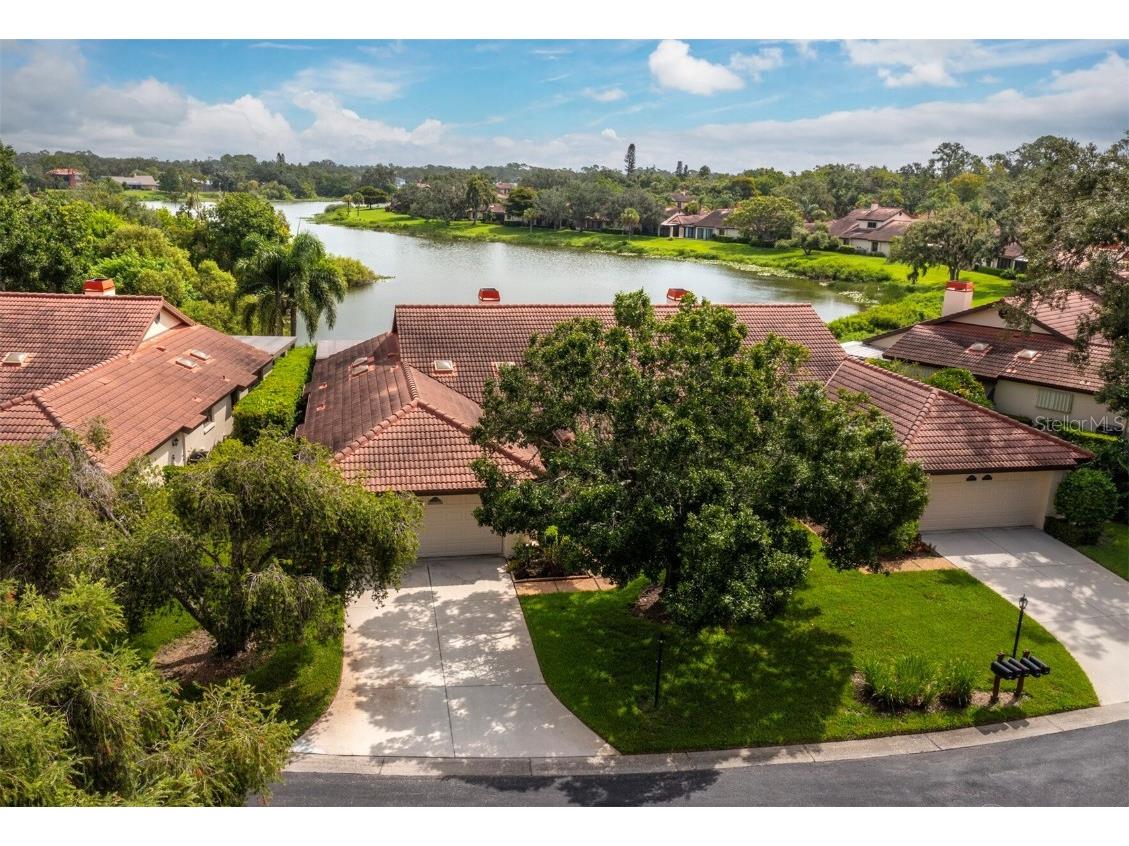 7313 Oak Leaf Way #44 Sarasota FL 34241 - LAKE SARASOTA A4576017 image1