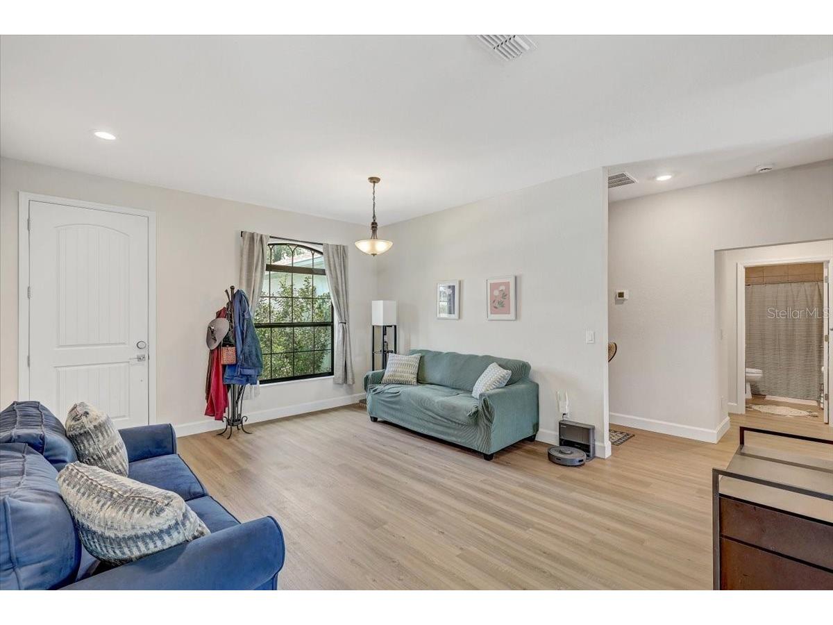7314 Madrid Road Weeki Wachee FL 34613 TB8510921 image6