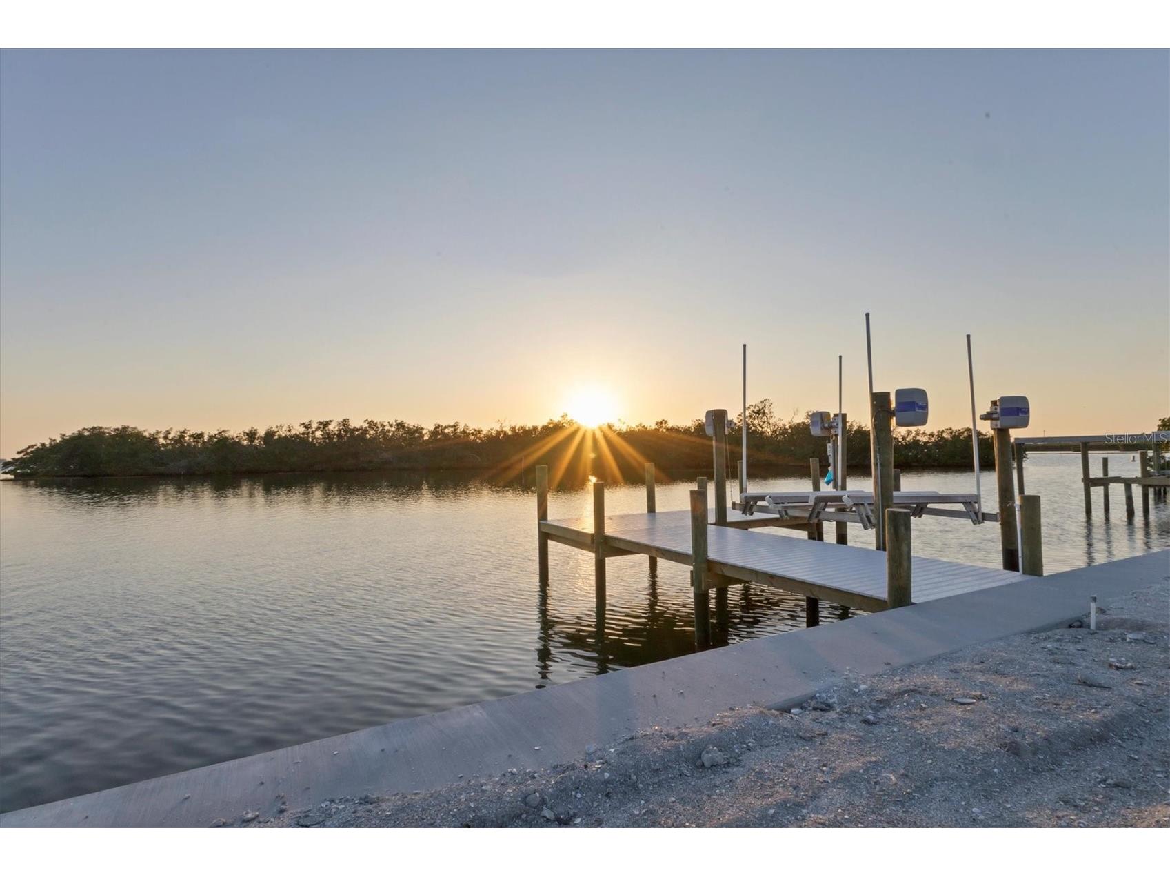 7314 Westmoreland Drive Sarasota FL 34243 A4647403 image2