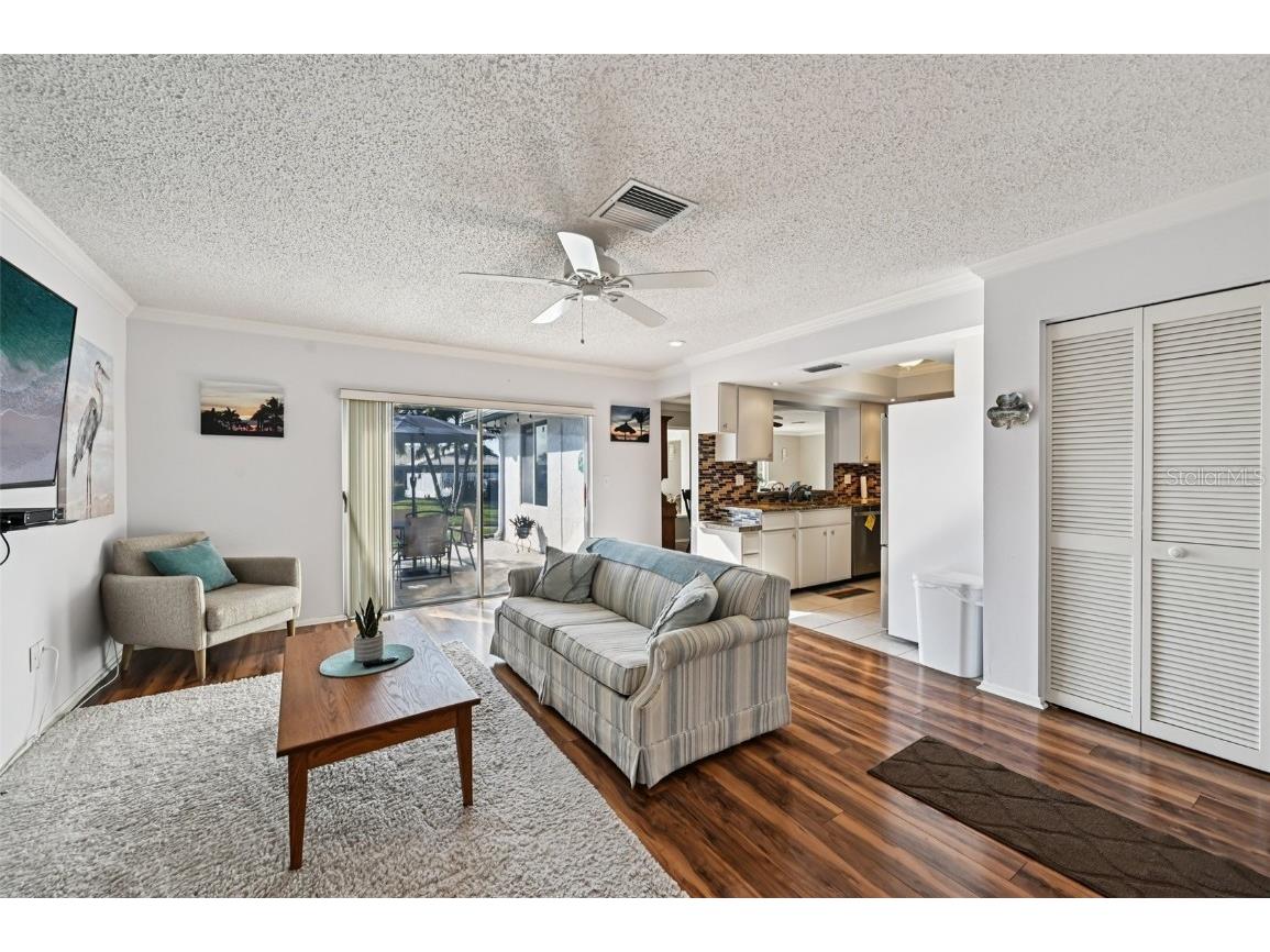 7315 8th Avenue W Bradenton FL 34209 A4674157 image4