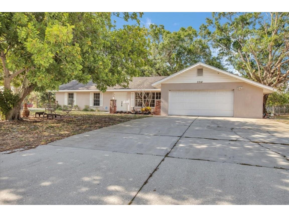 7316 8th Avenue NW Bradenton FL 34209 A4562793 image1