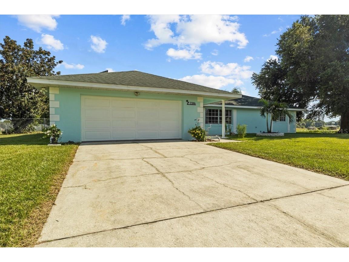 7316 Rolling Hills Road Sebring FL 33876 - LAKE ISTOKPOGA P4935985 image1