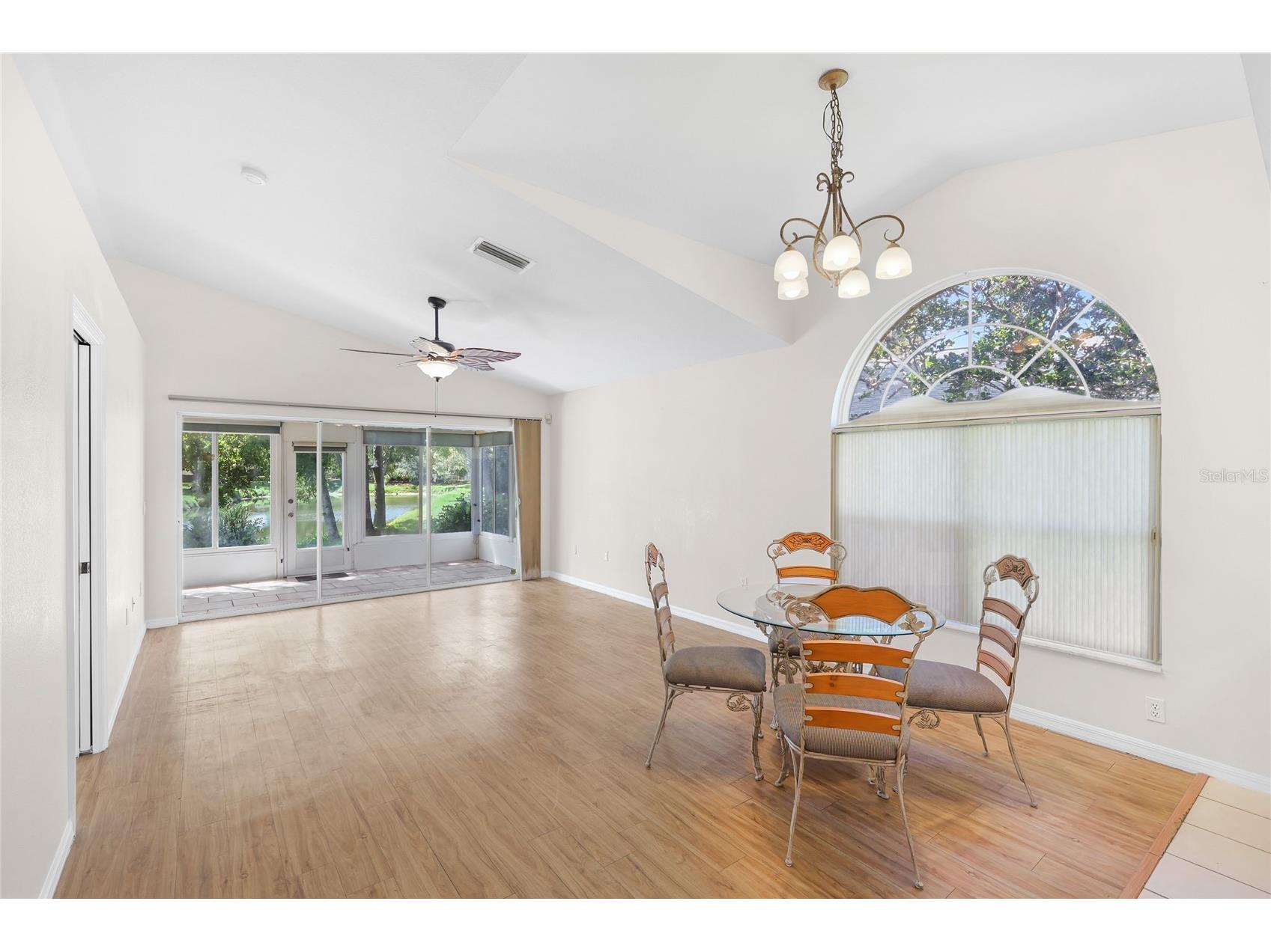 7317 Eleanor Circle #176 Sarasota FL 34243 A4697996 image6