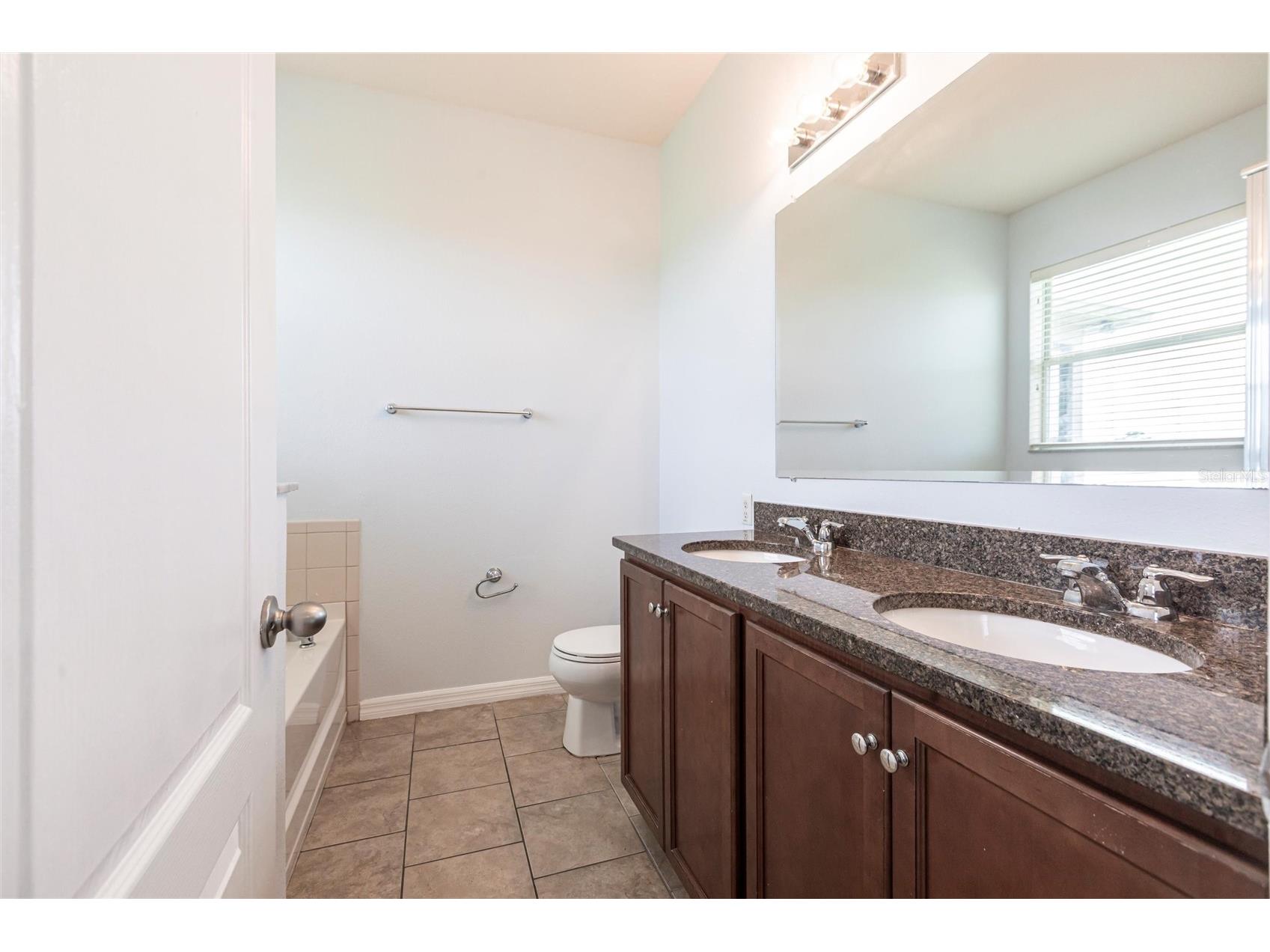 7318 61st Street E Palmetto FL 34221 A4681943 image9