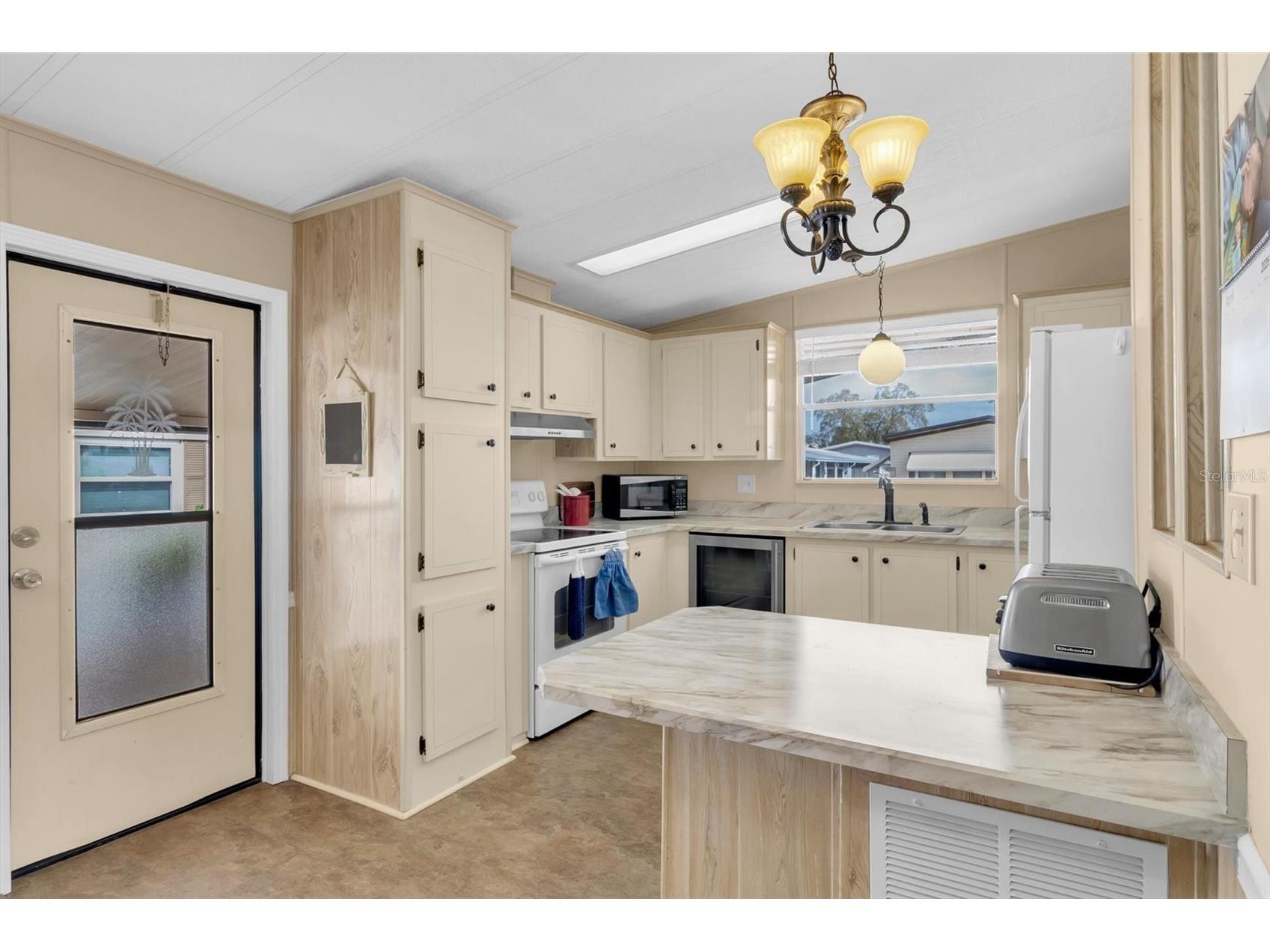 7318 Osage Drive Hudson FL 34667 W7884719 image3