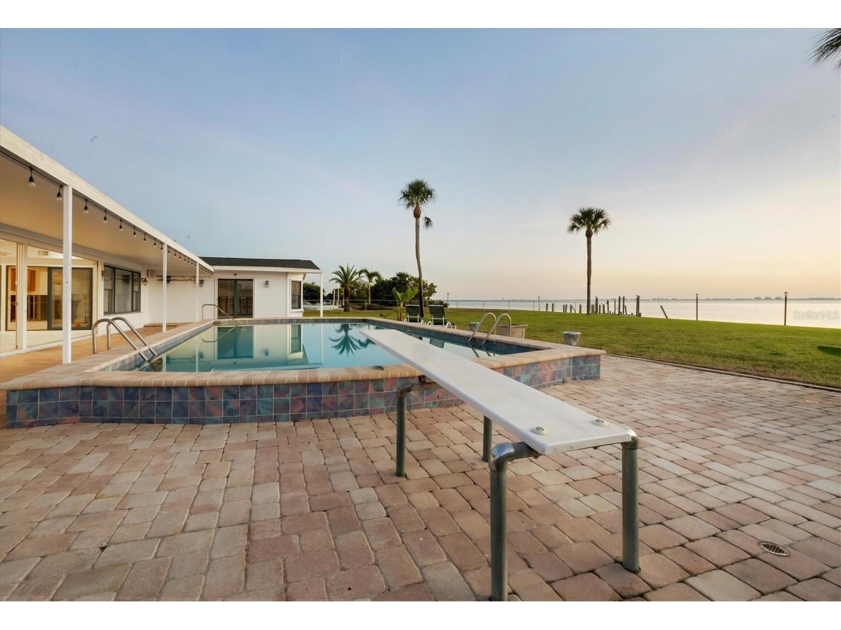 7318 Westmoreland Drive Sarasota FL 34243 - SARASOTA BAY A4680287 image11