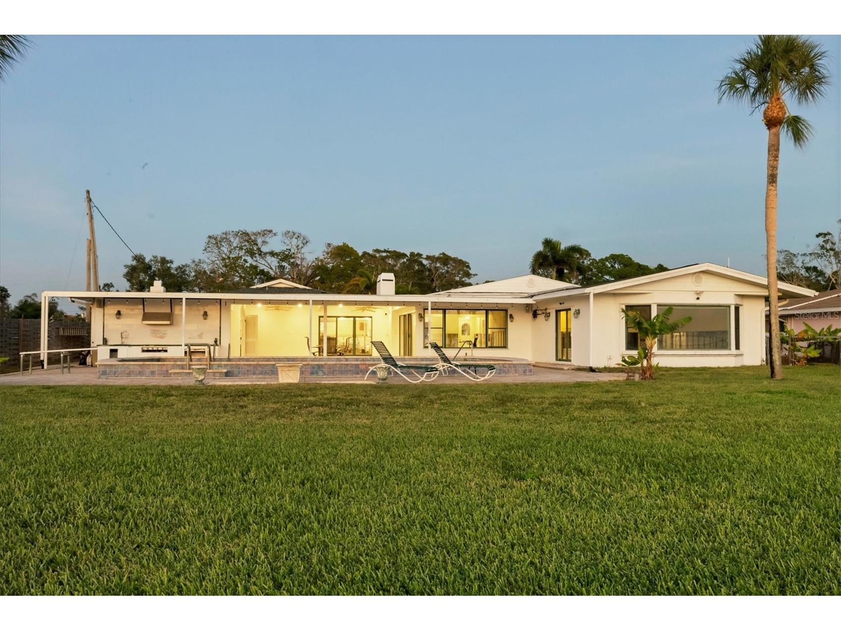7318 Westmoreland Drive Sarasota FL 34243 - SARASOTA BAY A4680287 image8