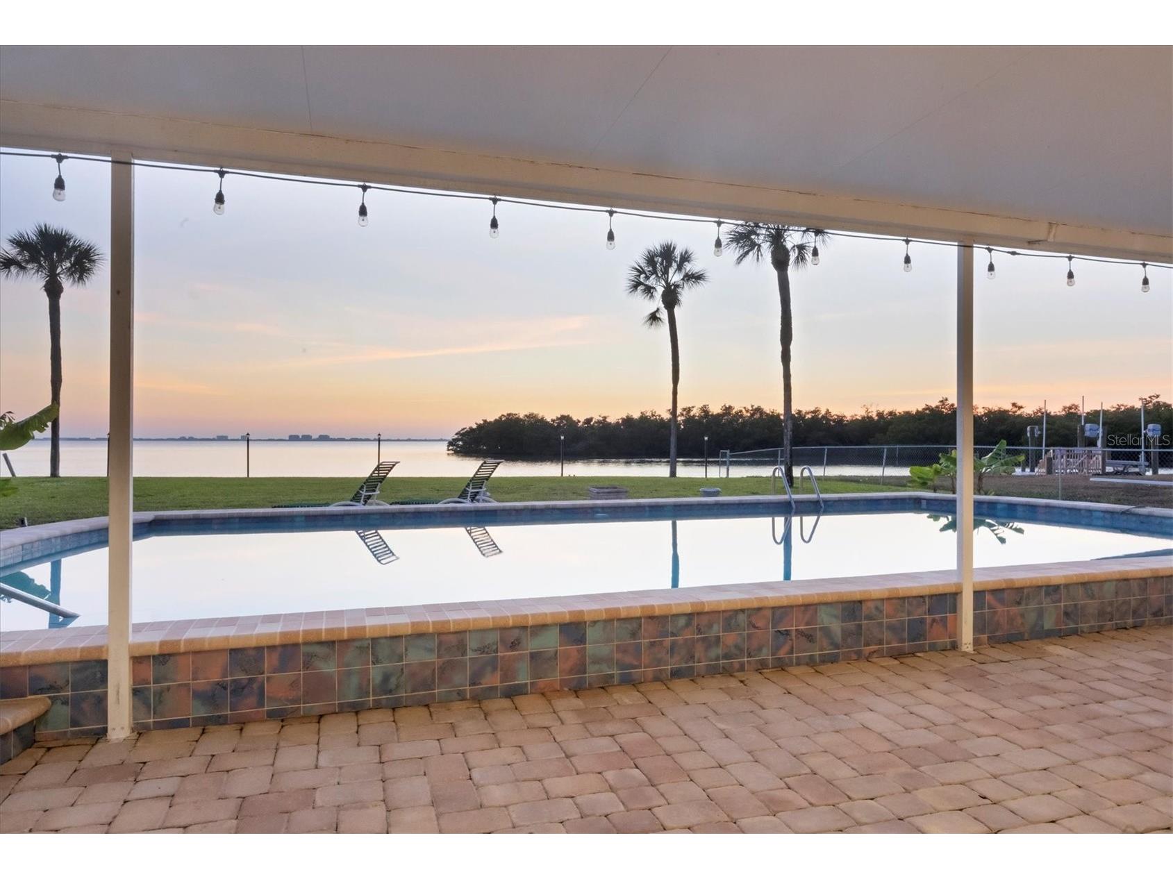 7318 Westmoreland Drive Sarasota FL 34243 - SARASOTA BAY A4680287 image9