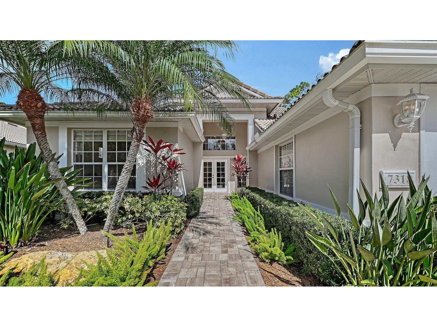 7318 Windemere Lane University Park FL 34201 A4683409 image1