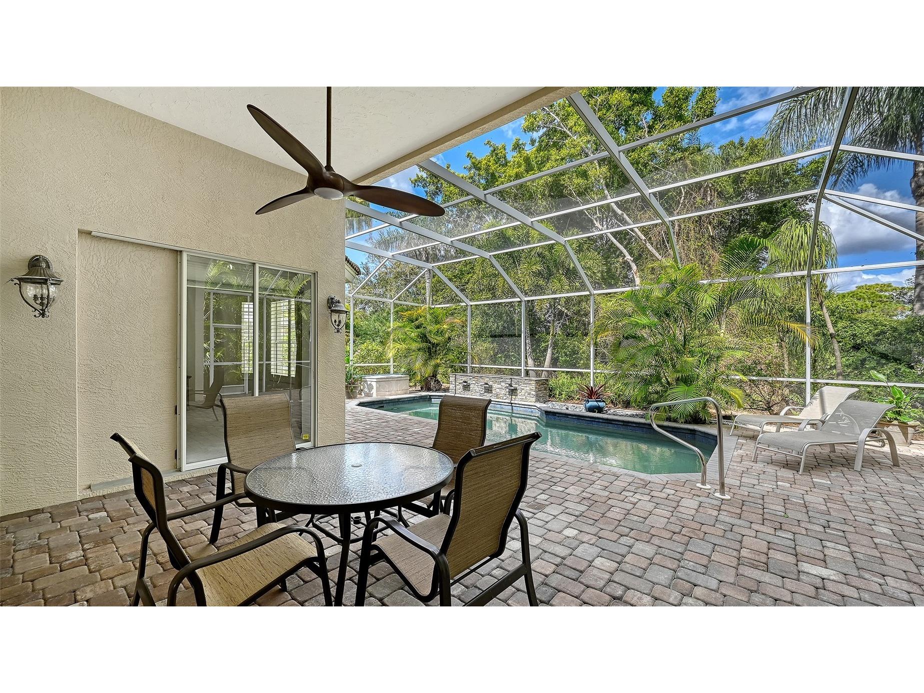 7318 Windemere Lane University Park FL 34201 A4683409 image10