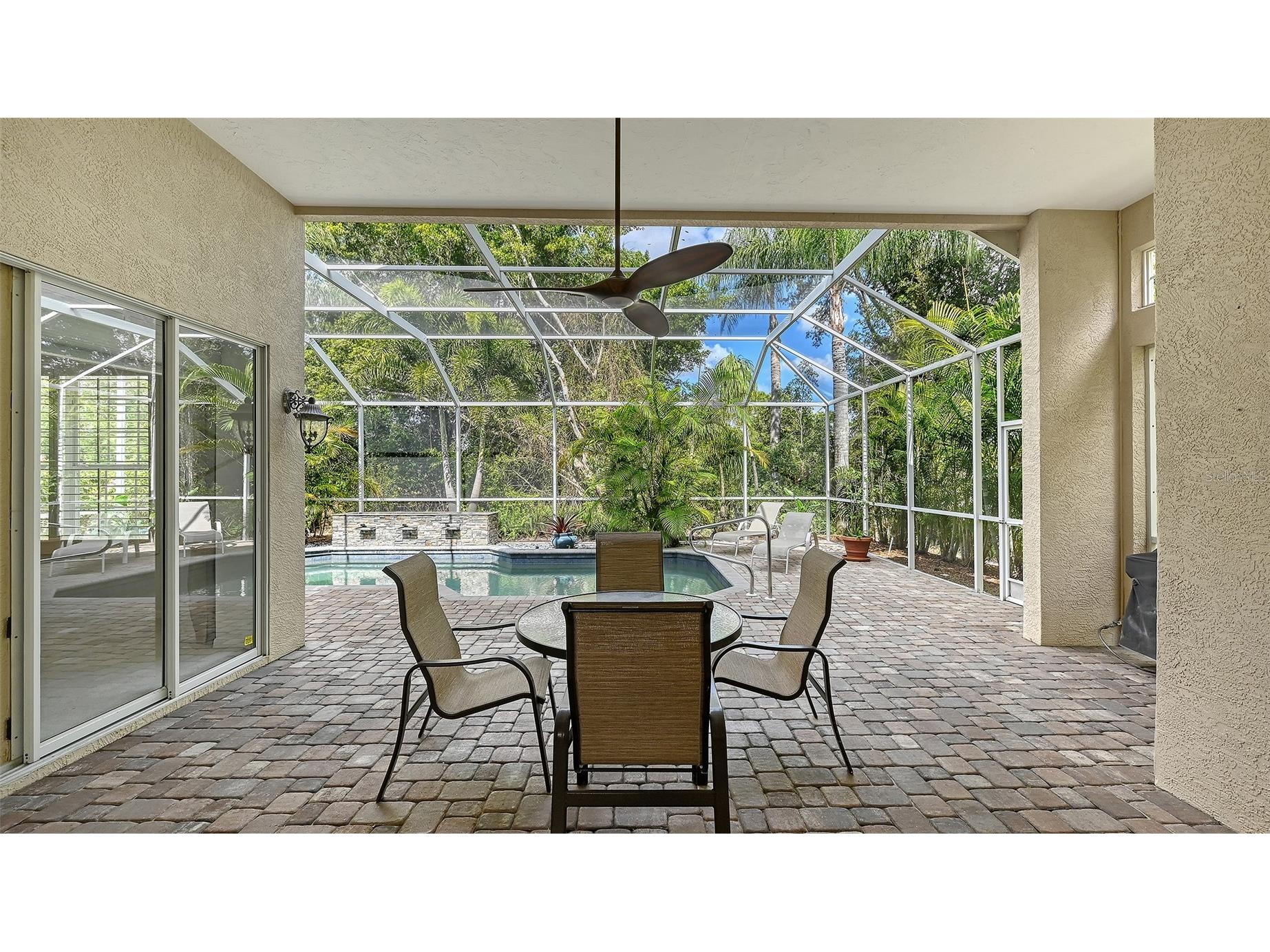 7318 Windemere Lane University Park FL 34201 A4683409 image9