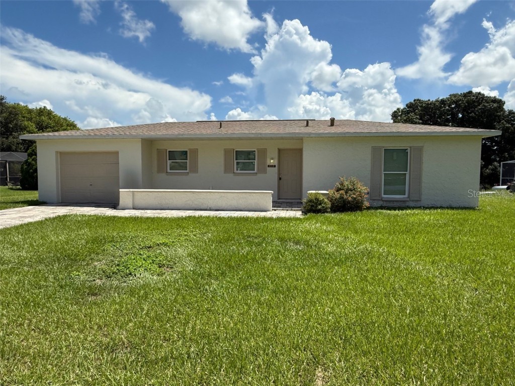 7319 Holiday Drive Spring Hill FL 34606 - LAKE HOLIDAY W7877844 image1