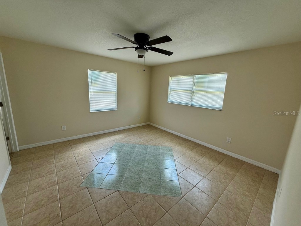 7319 Holiday Drive Spring Hill FL 34606 - LAKE HOLIDAY W7877844 image8