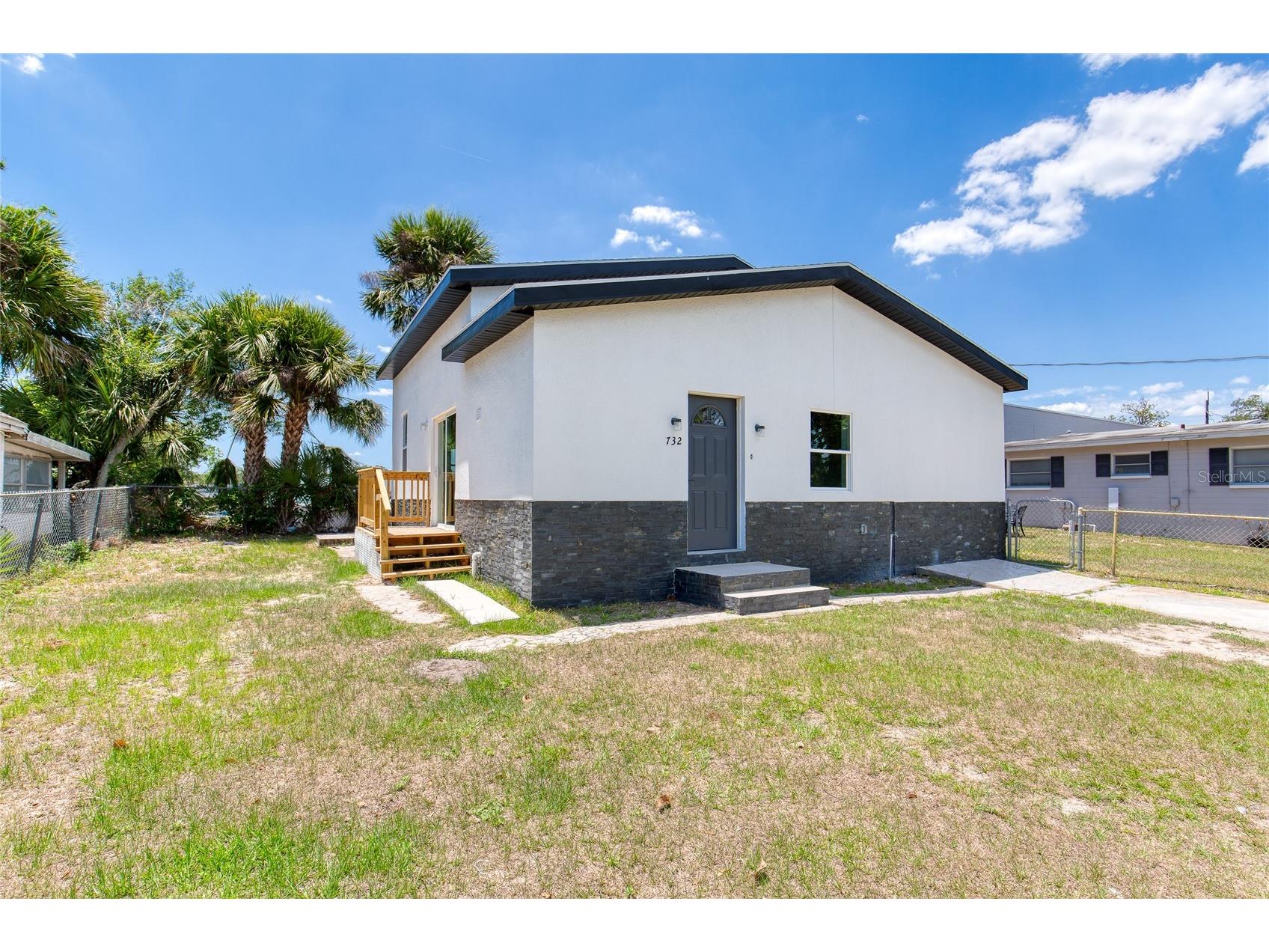 732 Avondale Avenue Daytona Beach FL 32117 V4949122 image1