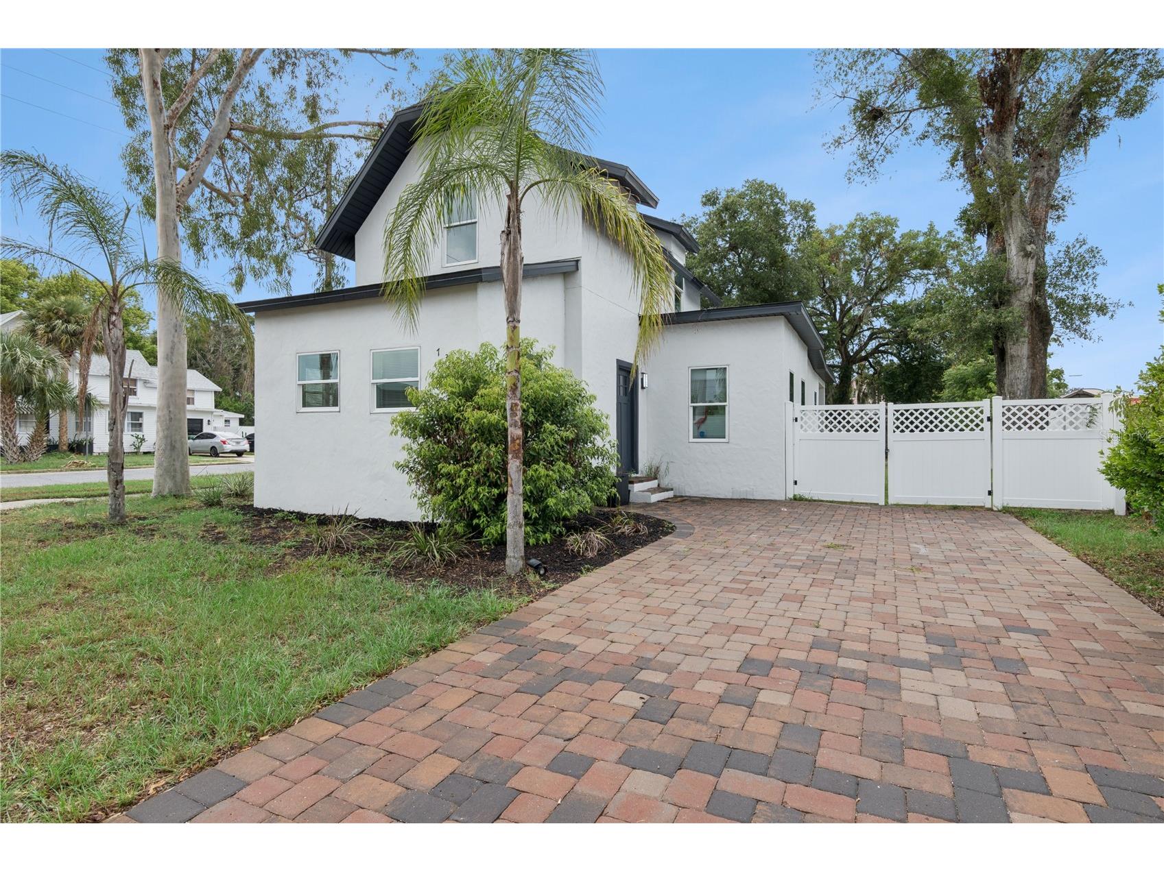 732 E Orange Avenue Eustis FL 32726 O6426756 image1
