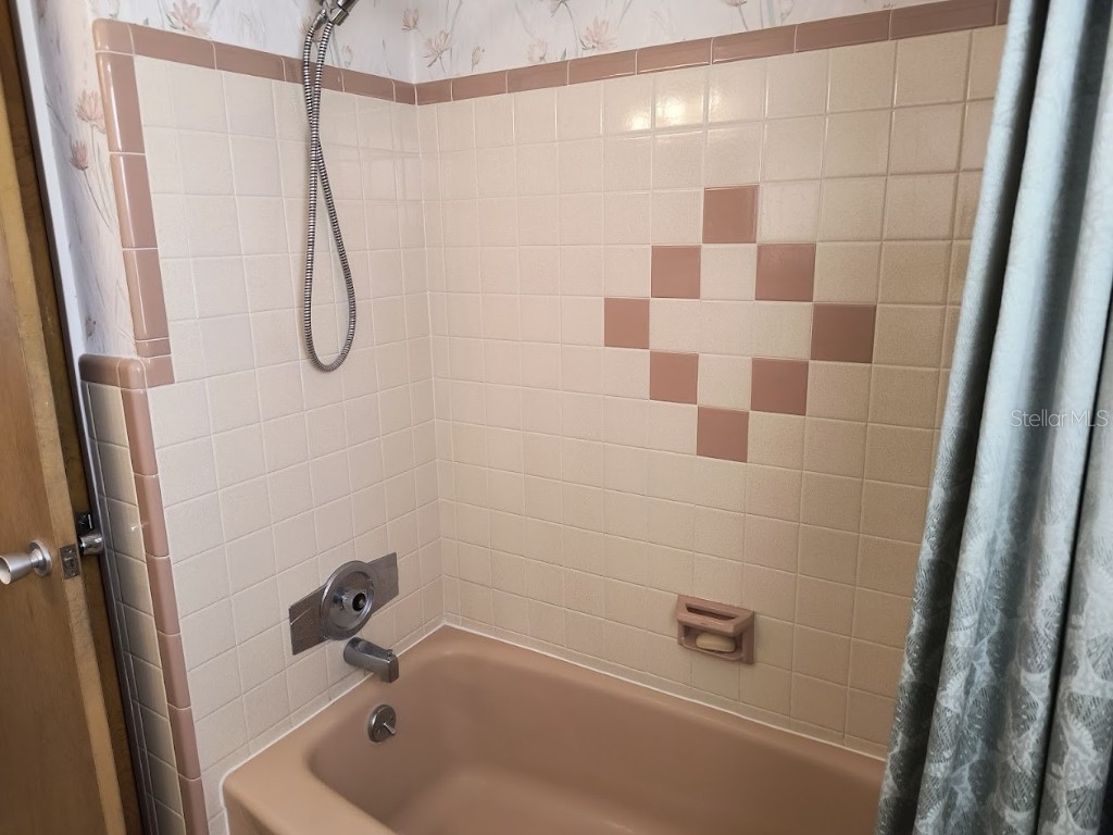 732 Keene Road Largo FL 33771 TB8450584 image17