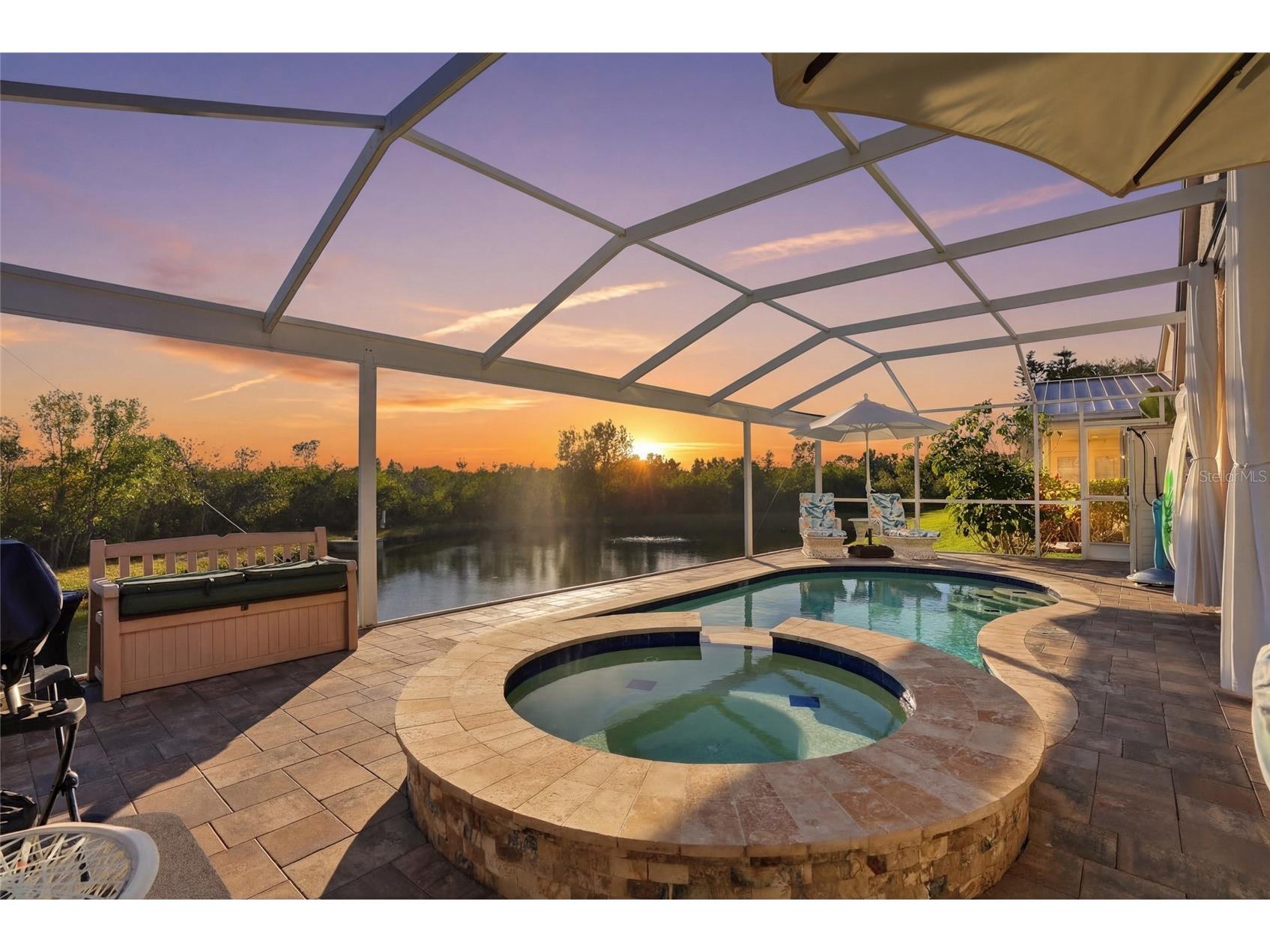 732 Lighthouse Drive Tarpon Springs FL 34689 TB8487725 image1